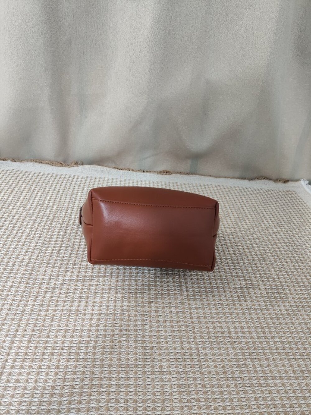Longchamp cognac-colored handbag with shoulder strap - Picture 11 of 15